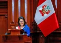 Keiko Fujimori asume la presidencia de Perú