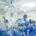 Hospital Dos de Mayo alcanza las 500 cirugías robóticas fortaleciendo procedimientos de alta complejidad