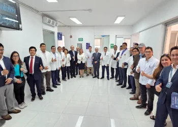 ¡Grandes avances! Minsa presenta tecnología peruana que contribuirá al diagnóstico temprano de enfermedades oculares