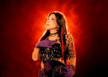 Rossy War revive “Moreno” y sorprende con un relevo familiar